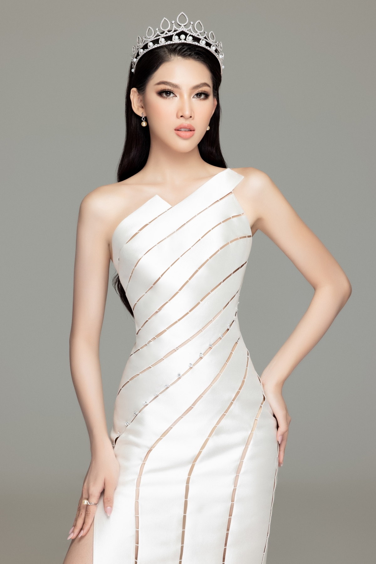 Hé lộ loạt trang phục dạ hội của Á hậu Ngọc Thảo tại Miss Grand International