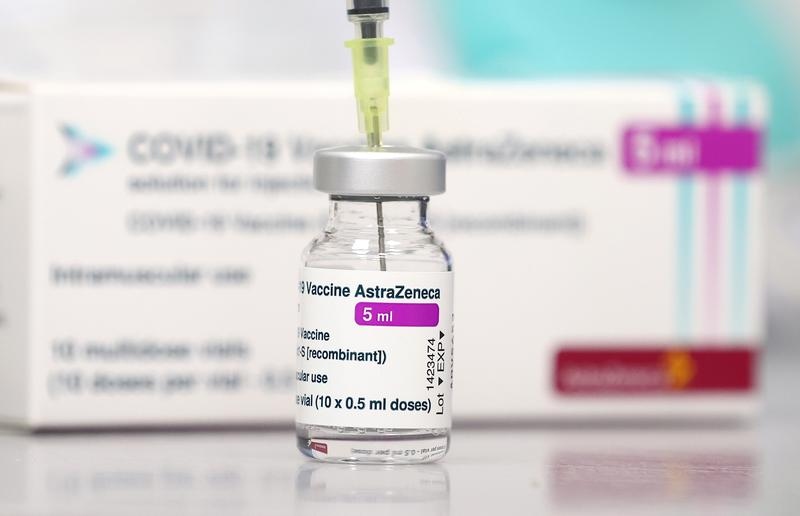 Vaccine AstraZeneca đạt hiệu quả 76% trong thử nghiệm mới tại Mỹ