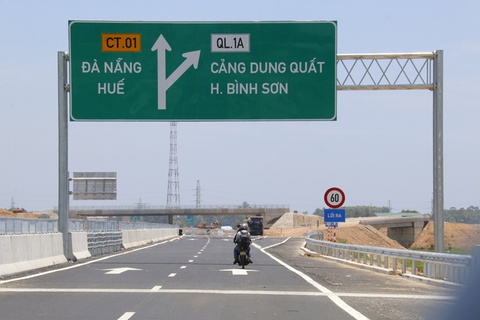 Tăng cường xử lý xe quá tải trên cao tốc Đà Nẵng - Quảng Ngãi
