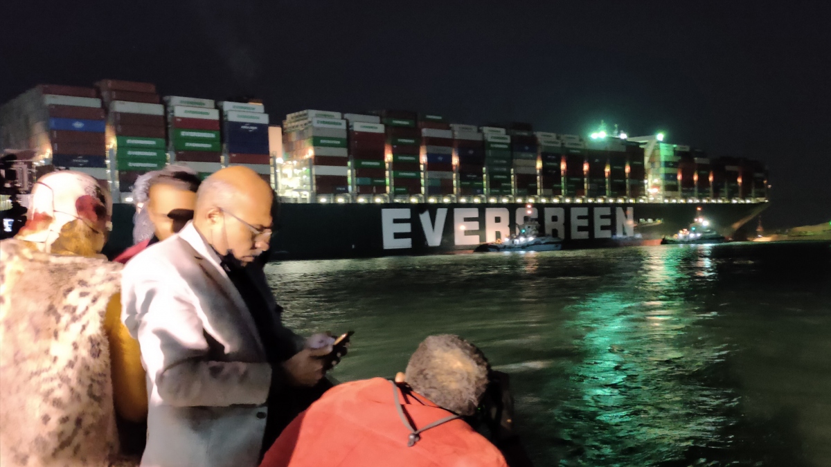 Ai Cập điều tra sự cố tàu Ever Given