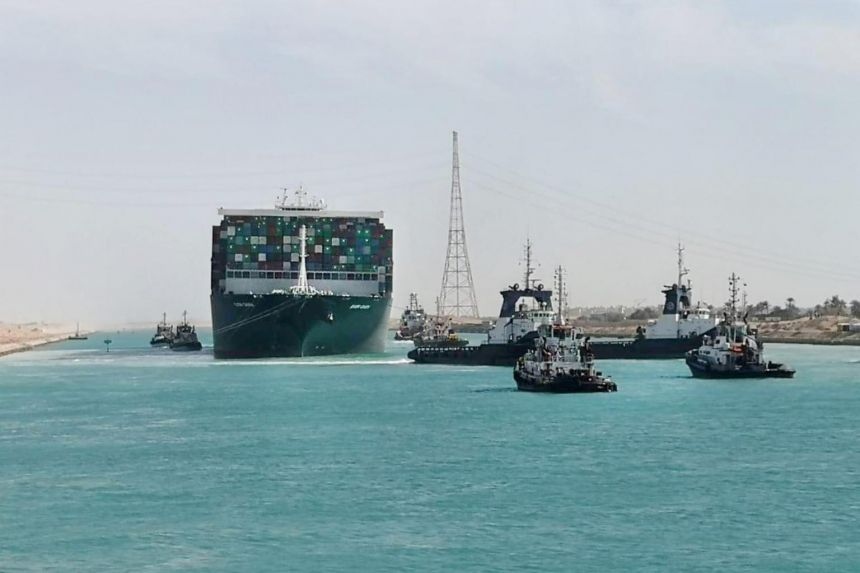 Ai Cập cần 4 ngày để giải tỏa ách tắc giao thông tại kênh đào Suez