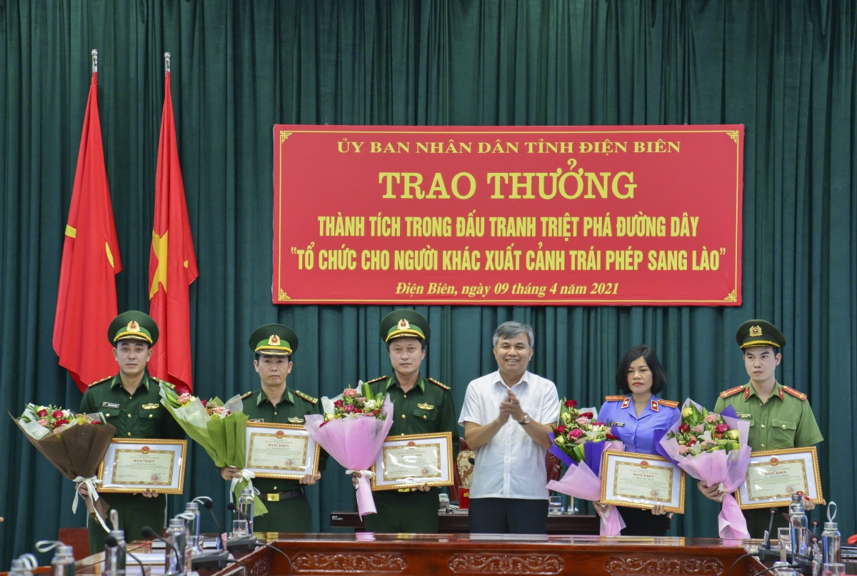 Phá 2 chuyên án đưa người Trung Quốc xuất cảnh trái phép sang Lào