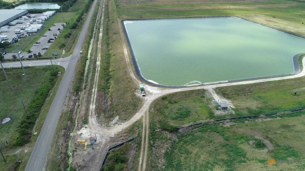 Phát hiện vết nứt thứ hai tại hồ chứa nước thải ở Florida