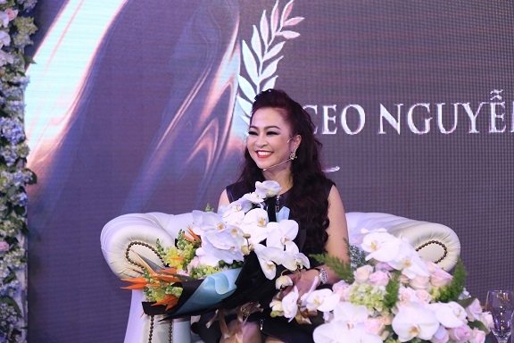 Bà Nguyễn Phương Hằng bị phạt 7,5 triệu đồng vì phát ngôn sai sự thật