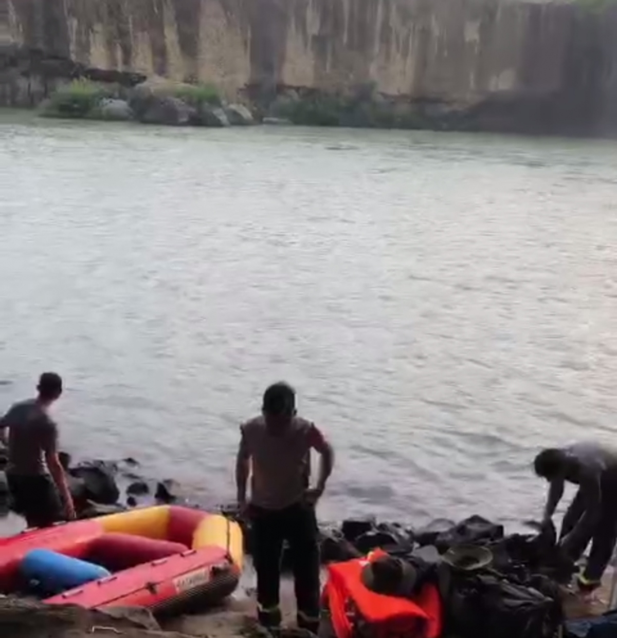 Tìm thấy thi thể du khách nước ngoài tại thác Đray Sáp, Đắk Nông
