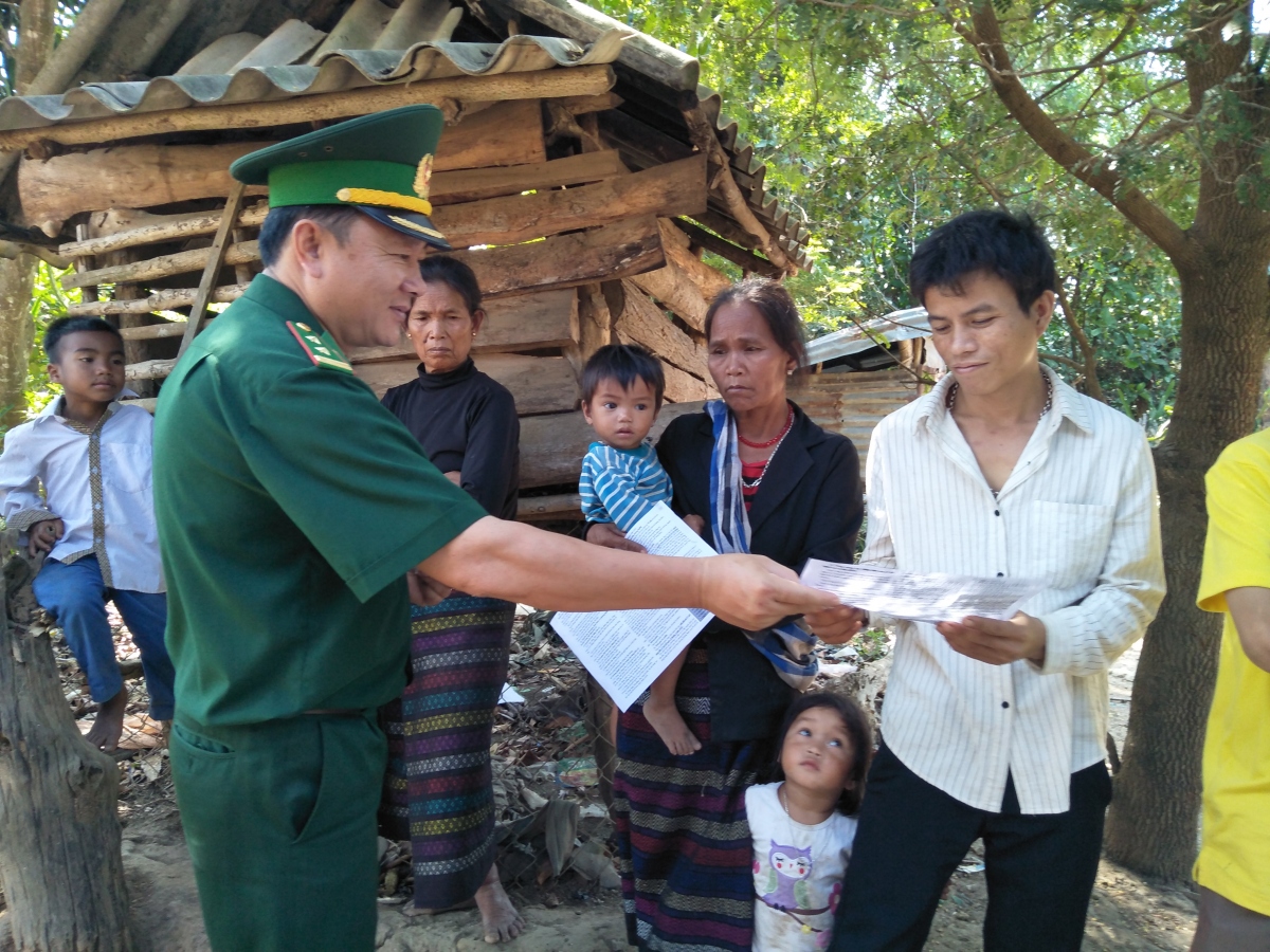 Những cư dân mới nhập quốc tịch lần đầu được bầu cử ở Việt Nam