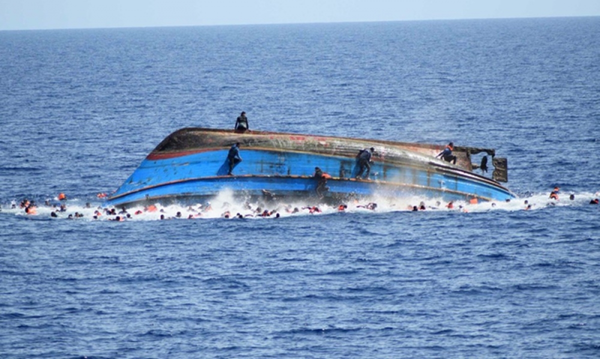 Đắm tàu ngoài khơi Libya, hơn 100 người chết