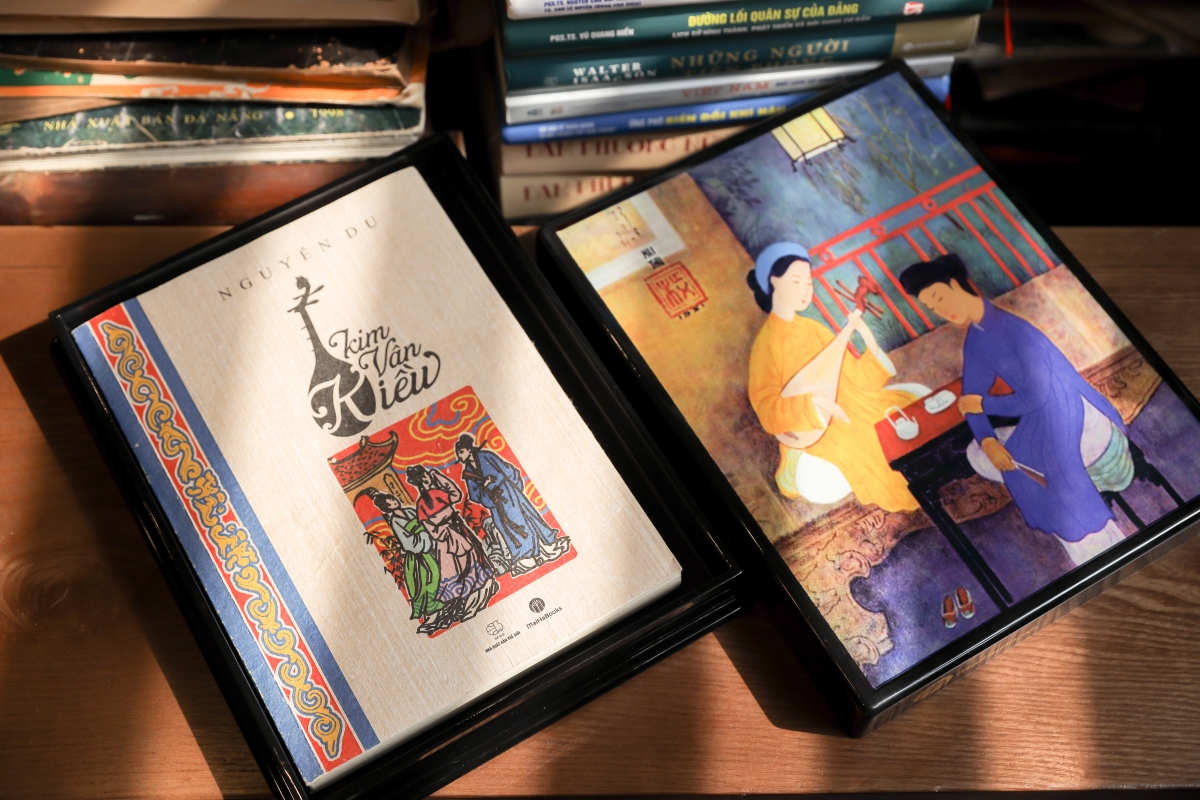 Ấn tượng sách giấy dó tại chợ sách “Một nét văn hóa Hà Nội”