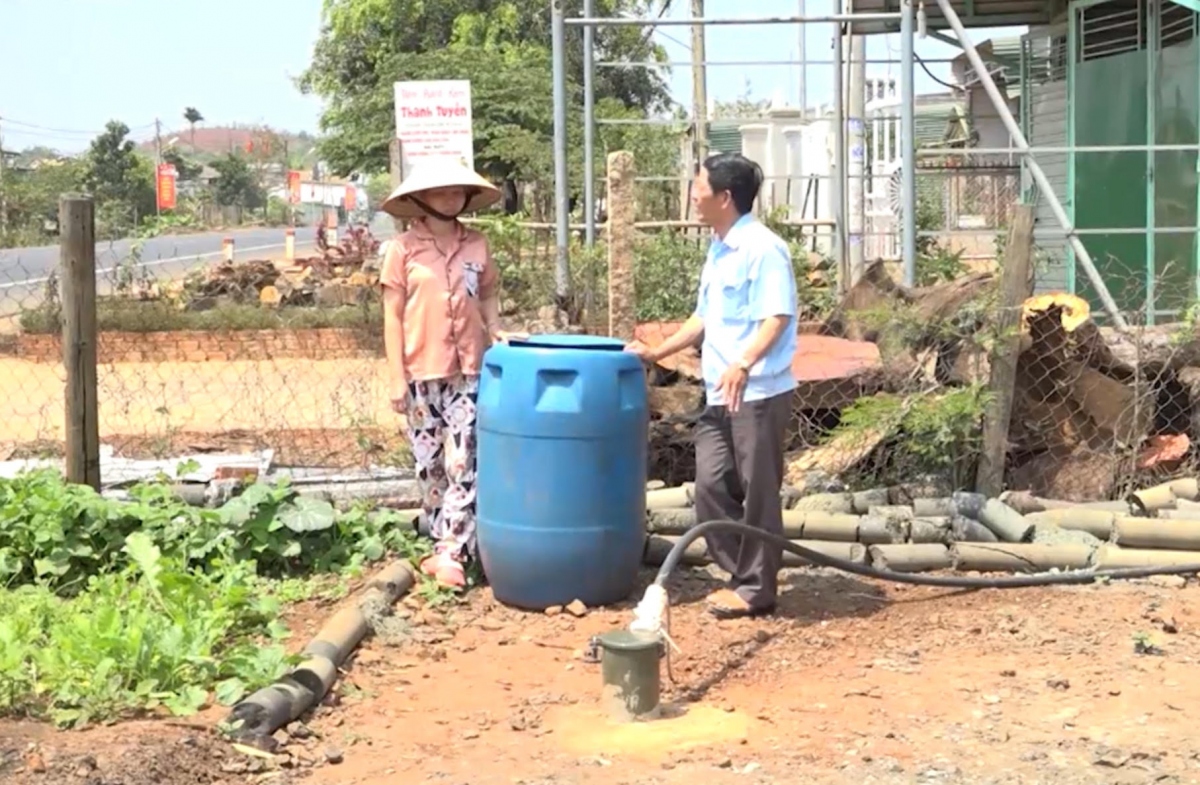 Cuộc sống người dân Đắk Mil chật vật vì thiếu nước sinh hoạt