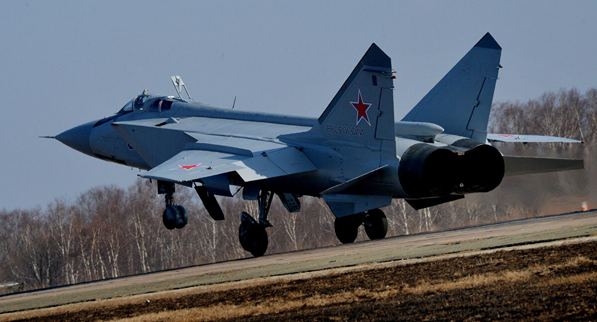 MiG-31 Nga áp sát máy bay do thám của Mỹ tại Thái Bình Dương