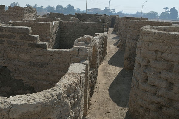Ai Cập phát hiện thành phố cổ đại "lớn nhất" của các pharaoh cách đây 3000 năm