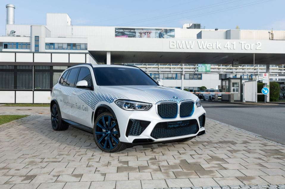 BMW X5 chạy bằng khí hydro sẽ ra mắt vào cuối năm 2022