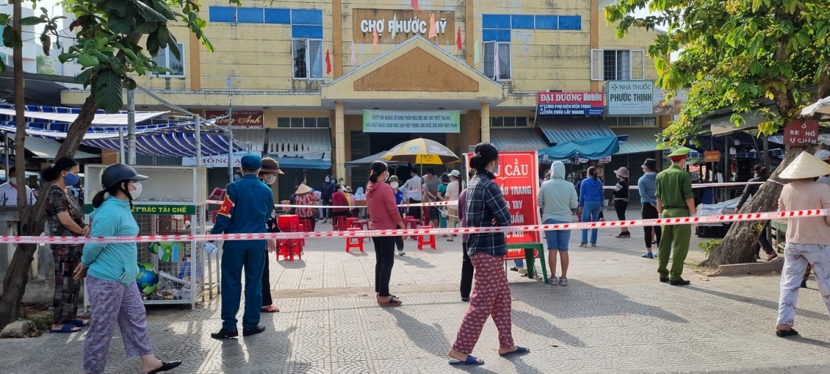 Chợ Đống Đa ở Đà Nẵng hoạt động trở lại
