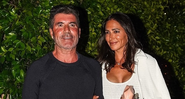 Simon Cowell và bạn gái "trốn con", hẹn hò ăn tối lãng mạn tại nhà hàng