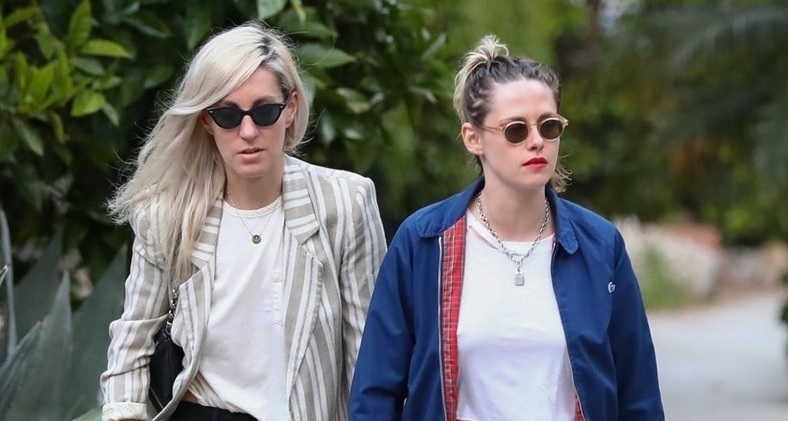 Kristen Stewart trang điểm đi chơi cùng bạn gái