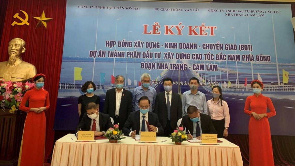 Bộ GTVT ký hợp đồng PPP đầu tiên với Tập đoàn Sơn Hải làm cao tốc Nha Trang - Cam Lâm