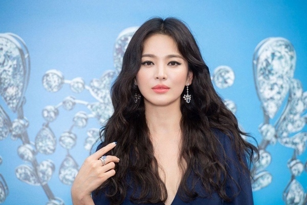 Song Hye Kyo kiếm bộn tiền hậu ly hôn từ đâu?