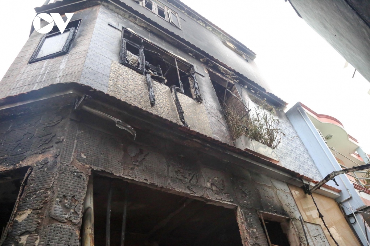 Vụ cháy ở TPHCM khiến 8 người tử vong: Hàng xóm đau buồn tiễn biệt nạn nhân