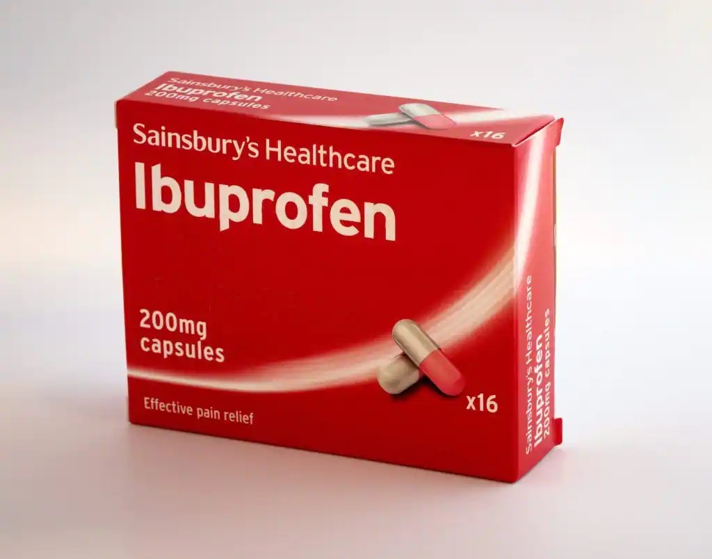 Ibuprofen an toàn cho bệnh nhân COVID-19, không làm tăng nguy cơ tử vong