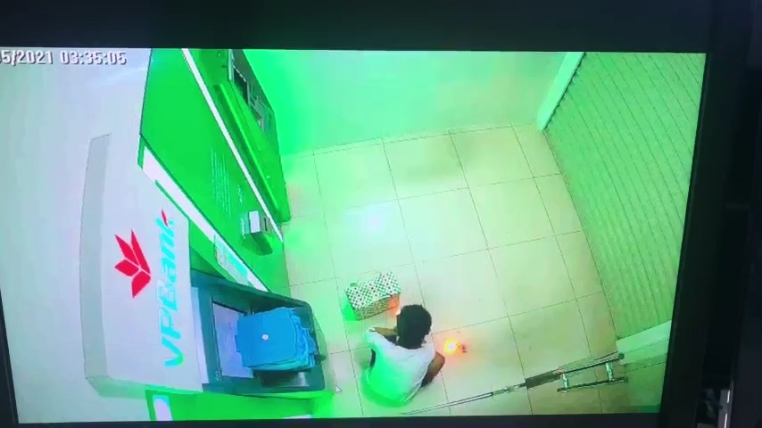 Bắt đối tượng đốt ngân hàng ở Kiên Giang qua trích xuất camera