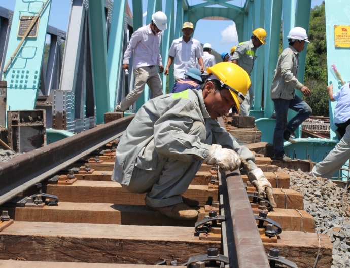 Cấp tốc ký hợp đồng đặt hàng bảo trì đường sắt Bắc-Nam sau “đơn kêu cứu”