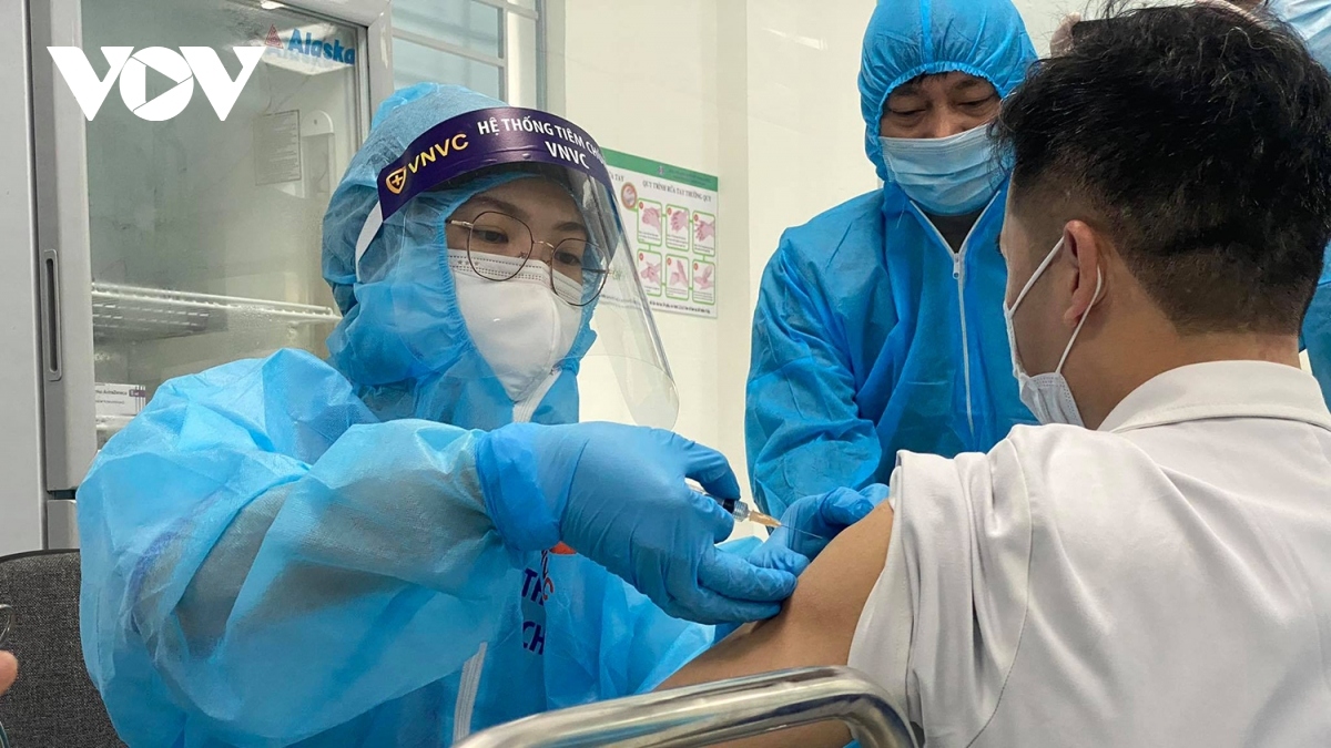 Việt Nam tính đến khả năng mở rộng diện tiêm vaccine Covid-19