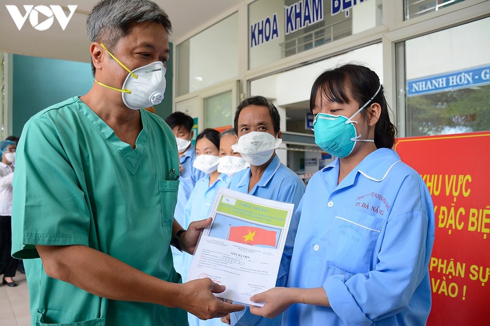 Thứ trưởng Bộ Y tế Nguyễn Trường Sơn âm tính với SARS-CoV-2