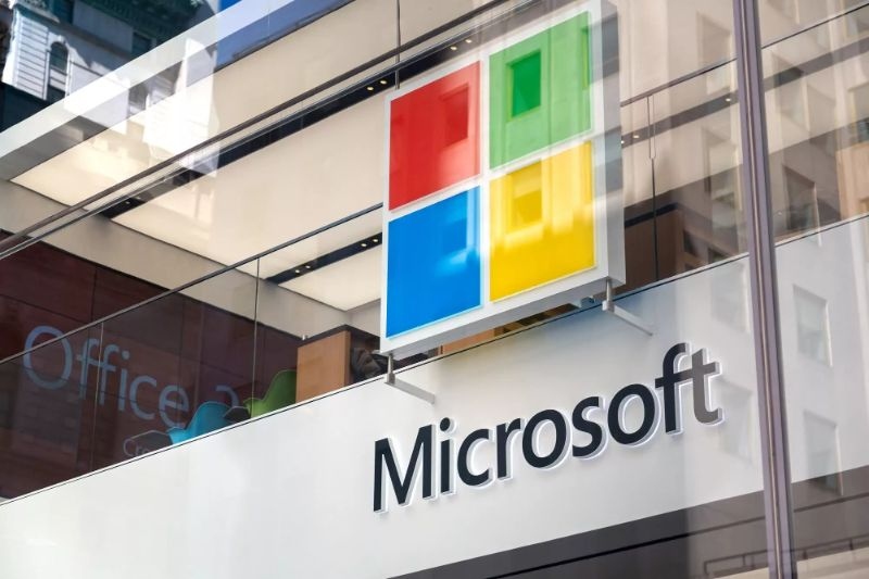 Làm việc tại nhà đẩy giá trị thị trường Microsoft đạt mốc 2.000 tỷ USD