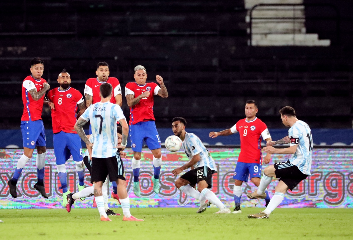 Messi ghi bàn, Argentina vẫn phải chia điểm ở trận ra quân Copa America