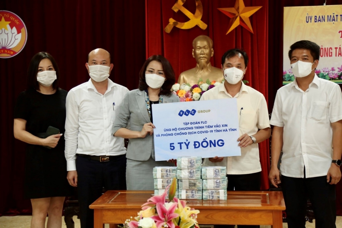 Chung tay chống dịch cùng hàng loạt tỉnh thành, FLC tiếp tục ủng hộ Hà Tĩnh 5 tỷ đồng