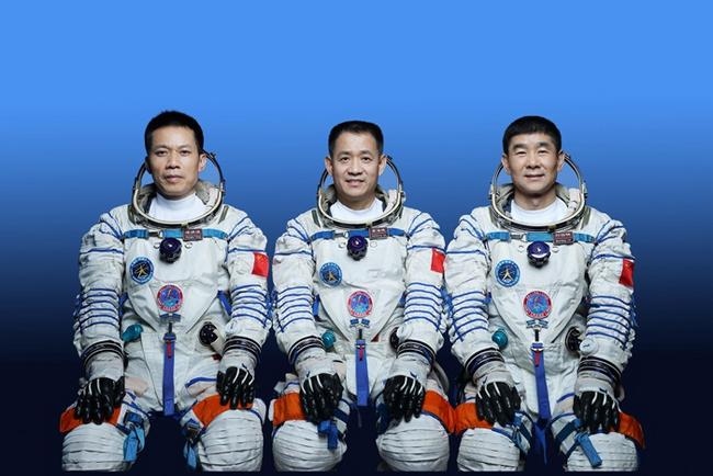Trung Quốc sẽ phóng tàu Thần Châu-12 lên trạm vũ trụ vào ngày 17/6