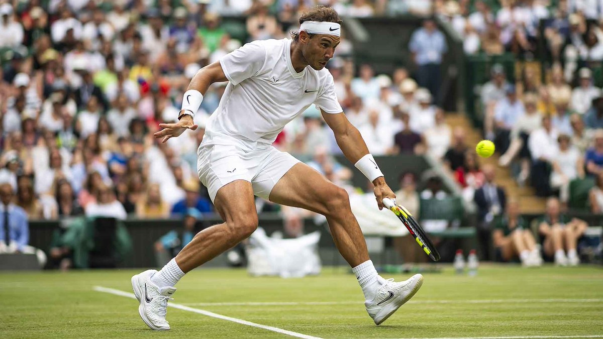 Nadal rút lui khỏi Wimbledon và Olympic Tokyo