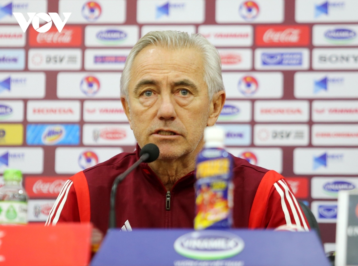 HLV Van Marwijk thừa nhận điểm yếu của UAE trước trận gặp ĐT Việt Nam
