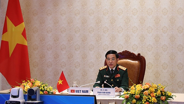 Bộ trưởng Phan Văn Giang: Chính sách quốc phòng Việt Nam mang tính chất hòa bình và tự vệ