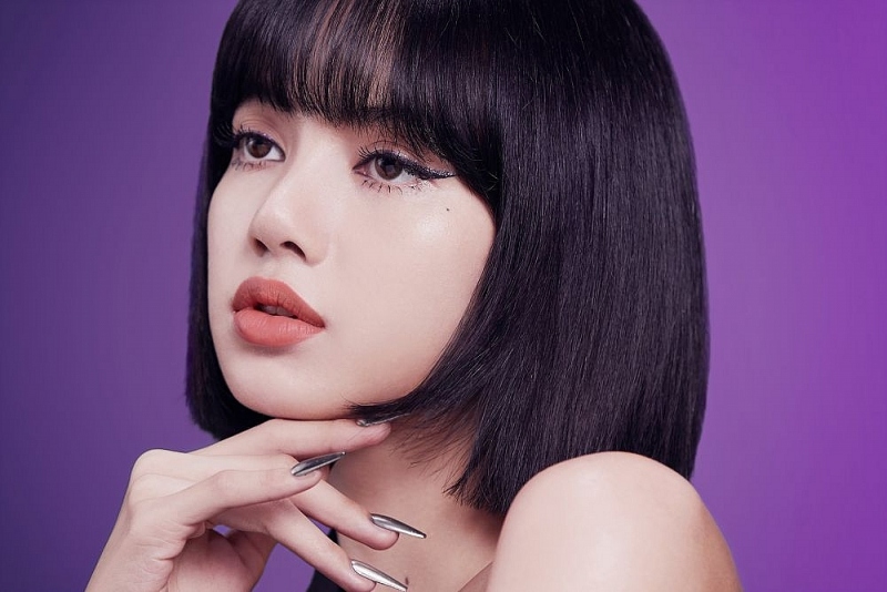 Lisa (BLACKPINK) ra mắt dự án solo, "đụng độ" BTS, Taeyeon trong tháng 7?
