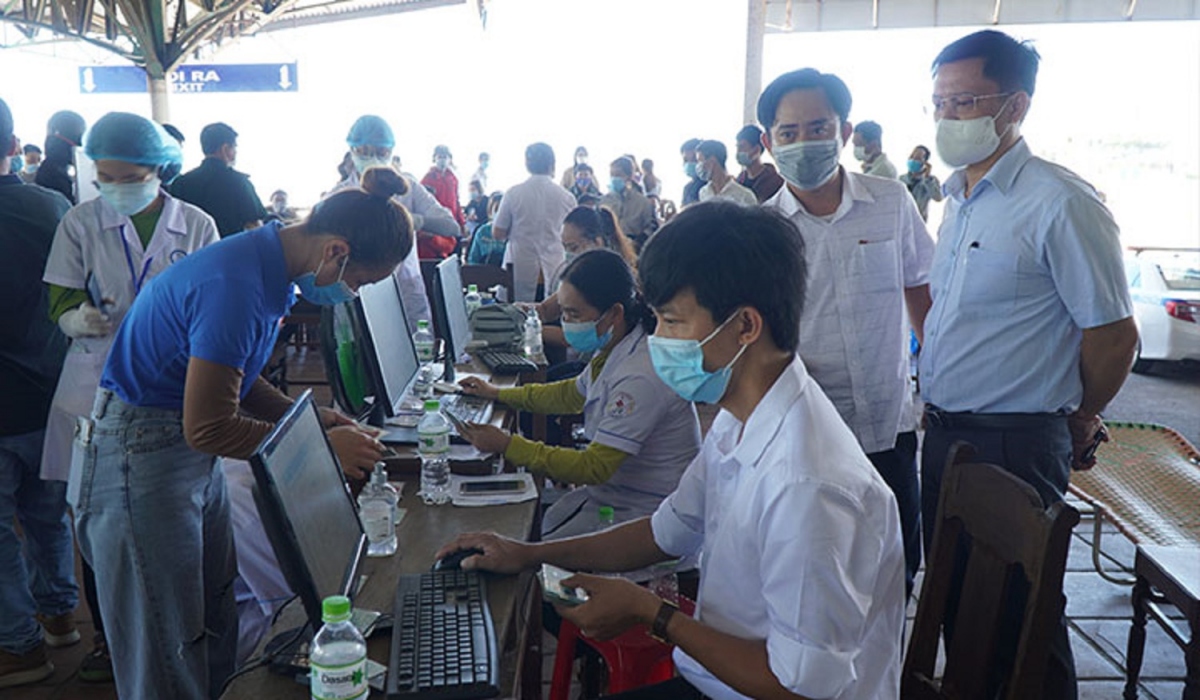 Huế điều chỉnh cấp độ phòng dịch đối với người dân từ TP Đà Nẵng về
