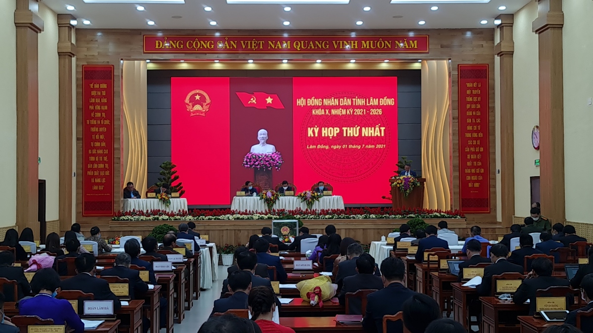 Chủ tịch HĐND và UBND tỉnh Lâm Đồng đều tái đắc cử