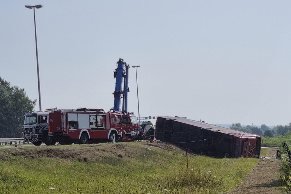 Xe buýt từ Đức đến Kosovo gặp nạn khiến 10 người thiệt mạng, 45 người bị thương