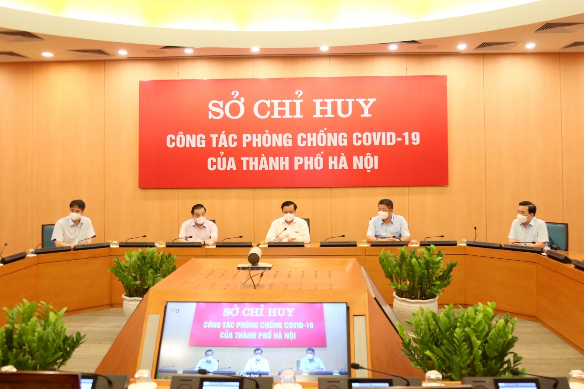 Bí thư Hà Nội: "Nguy cơ lây nhiễm Covid-19 còn rất cao, thật bình tĩnh để ứng phó"