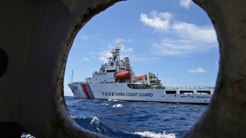Philippines sử dụng “vũ khí” bí mật nhằm xua đuổi tàu thuyền Trung Quốc ở Biển Đông