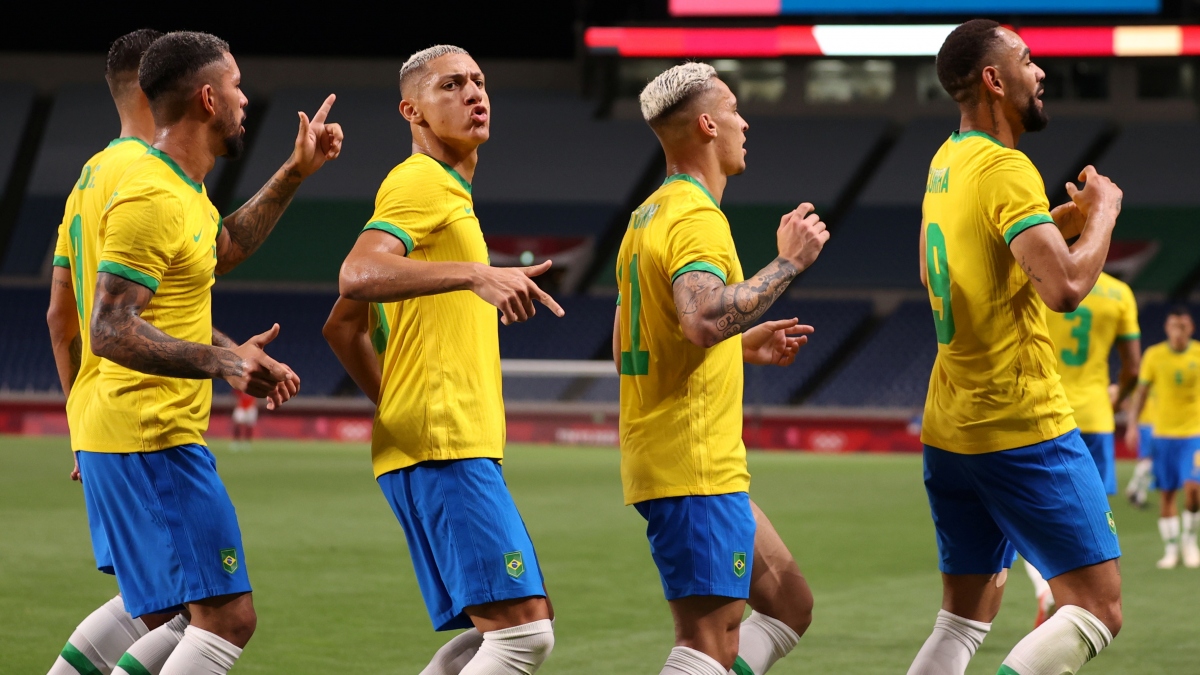 Thắng dễ Ai Cập, Brazil vào bán kết bóng đá nam Olympic Tokyo 2020