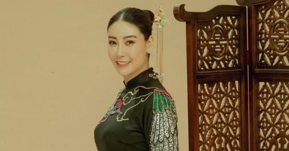 Hoa hậu Hà Kiều Anh lên tiếng xin lỗi về ồn ào tự nhận xuất thân "trâm anh thế phiệt"