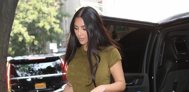 Kim Kardashian gợi cảm đi mua sắm cùng bạn thân LaLa Anthony