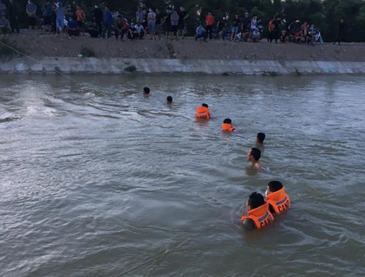 Nam thanh niên chết đuối khi tắm sông
