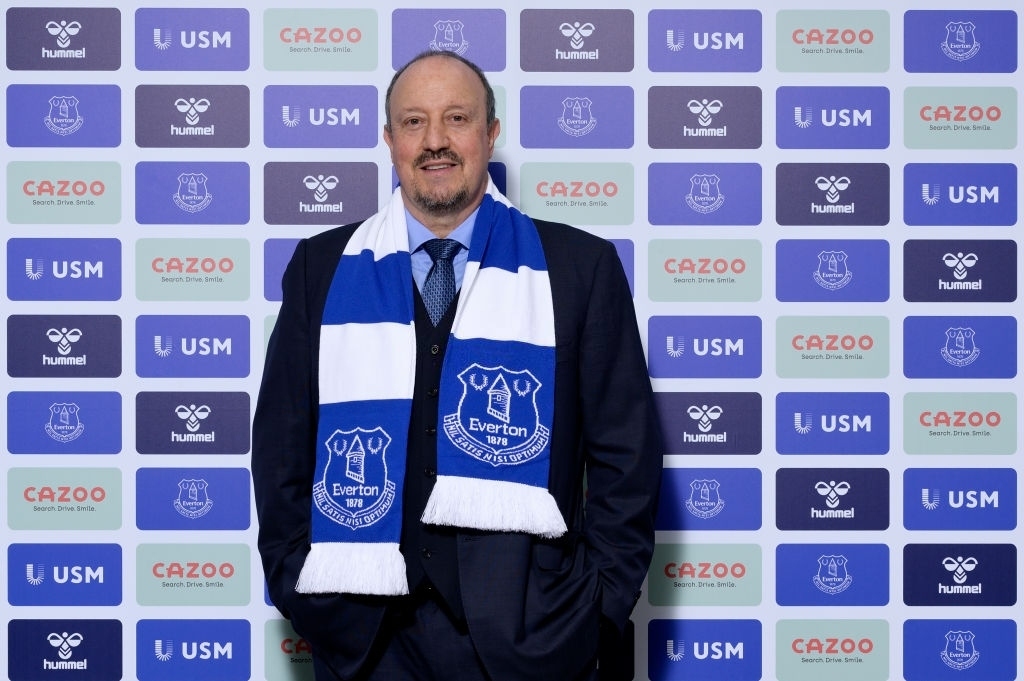 HLV Benitez đi vào lịch sử khi dẫn dắt Everton