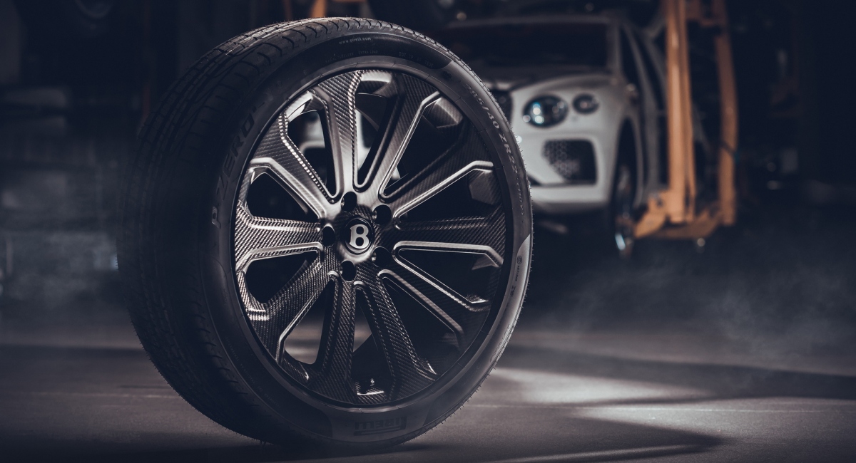 Bentley ra mắt tùy chọn mâm xe sợi carbon cho SUV Bentayga
