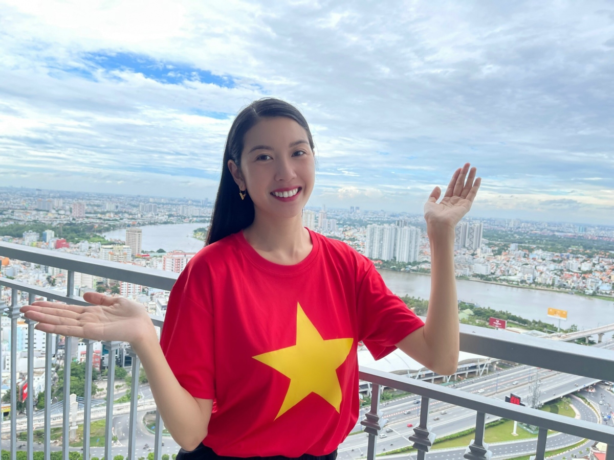 Á hậu Thuý Vân chia sẻ về MV có sự góp mặt của dàn “khách mời" đặc biệt