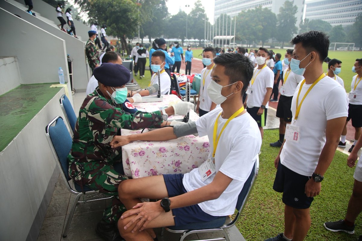 Quân đội Indonesia triển khai hỗ trợ truy vết, điều trị và chủng ngừa Covid-19