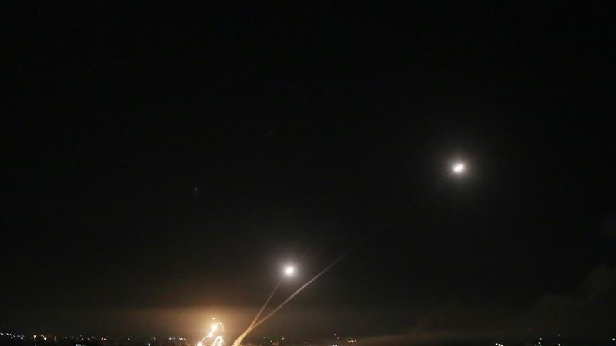 Israel bị tấn công tên lửa từ Lebanon