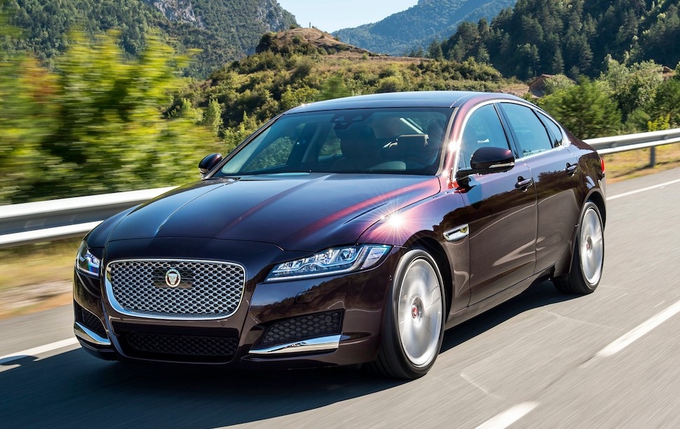 Jaguar XF R SPORT – Mẫu sedan thể thao thực thụ